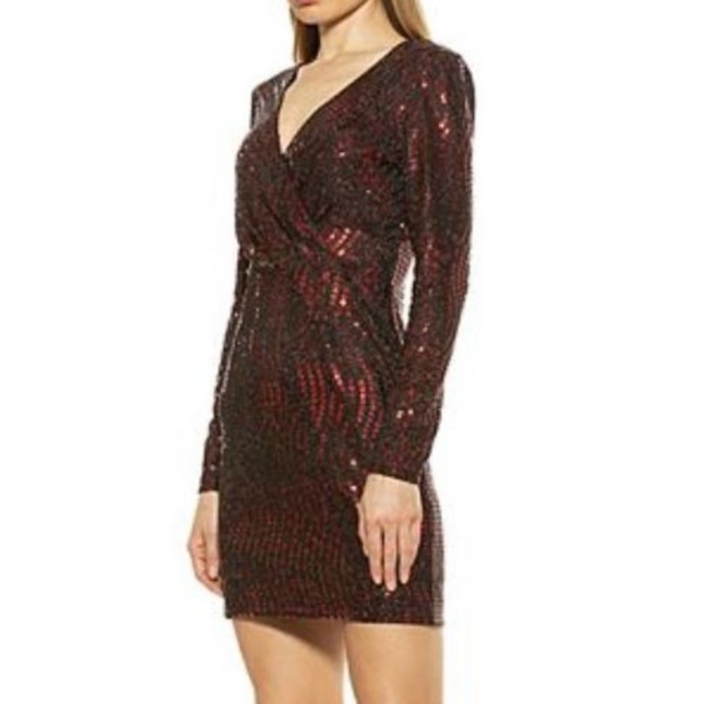 Alexia Admor Bordeaux Red Sequin Long Sleeve Mini Dress - New size small
